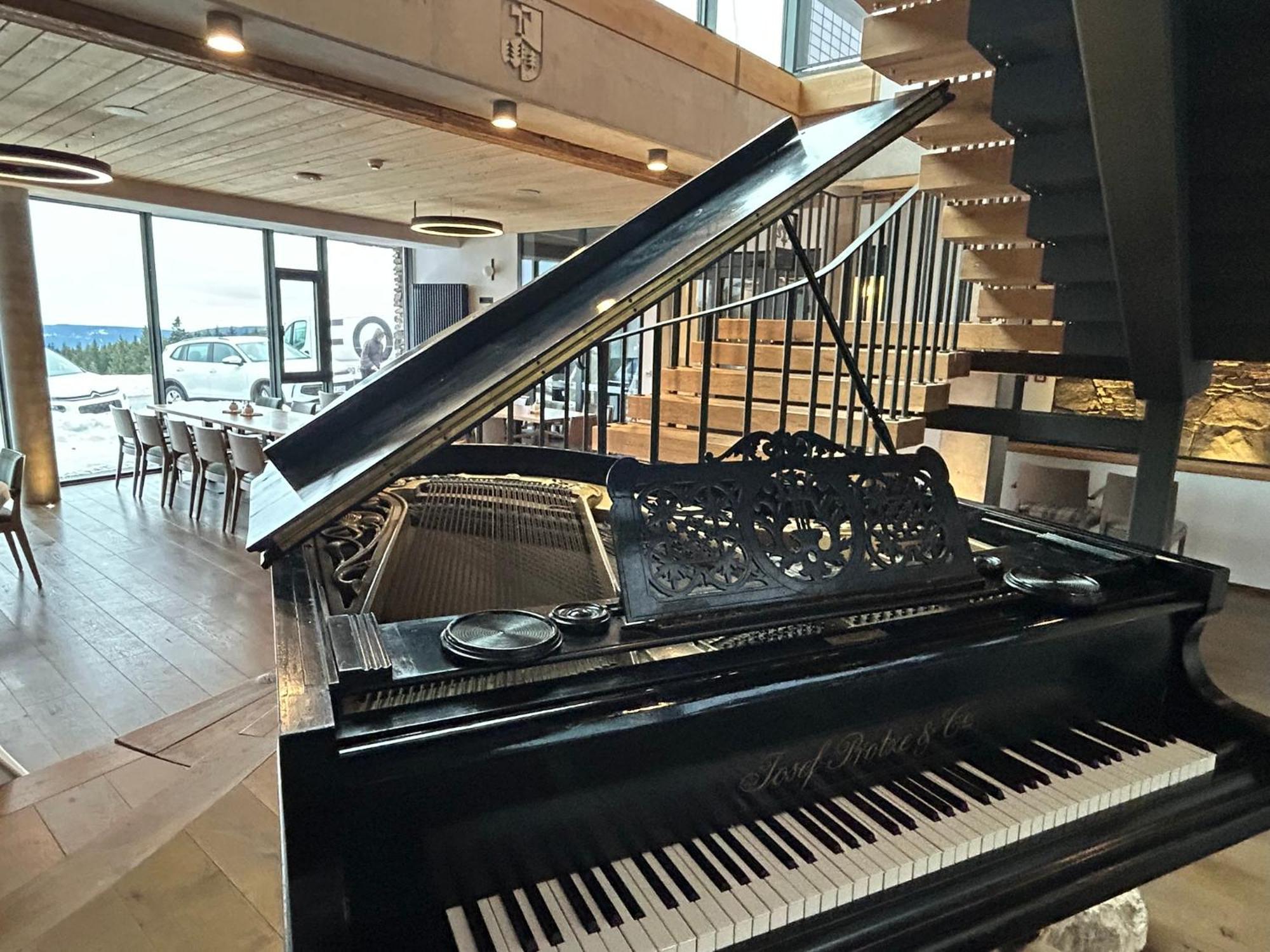 Erlebachova Bouda, Hotel - Resort Svaty Frantisek Špindlerŭv Mlýn Eksteriør bilde