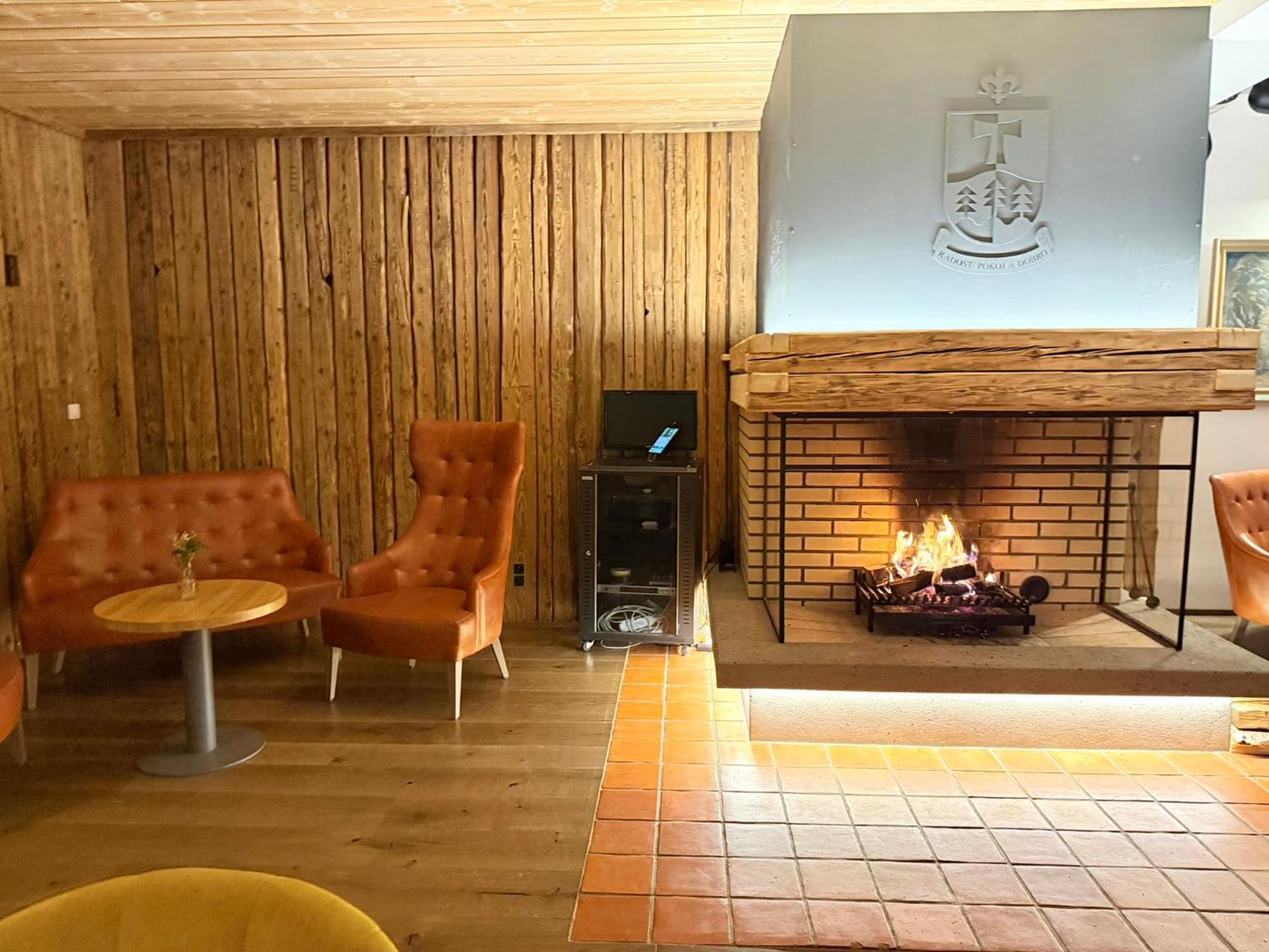 Erlebachova Bouda, Hotel - Resort Svaty Frantisek Špindlerŭv Mlýn Eksteriør bilde
